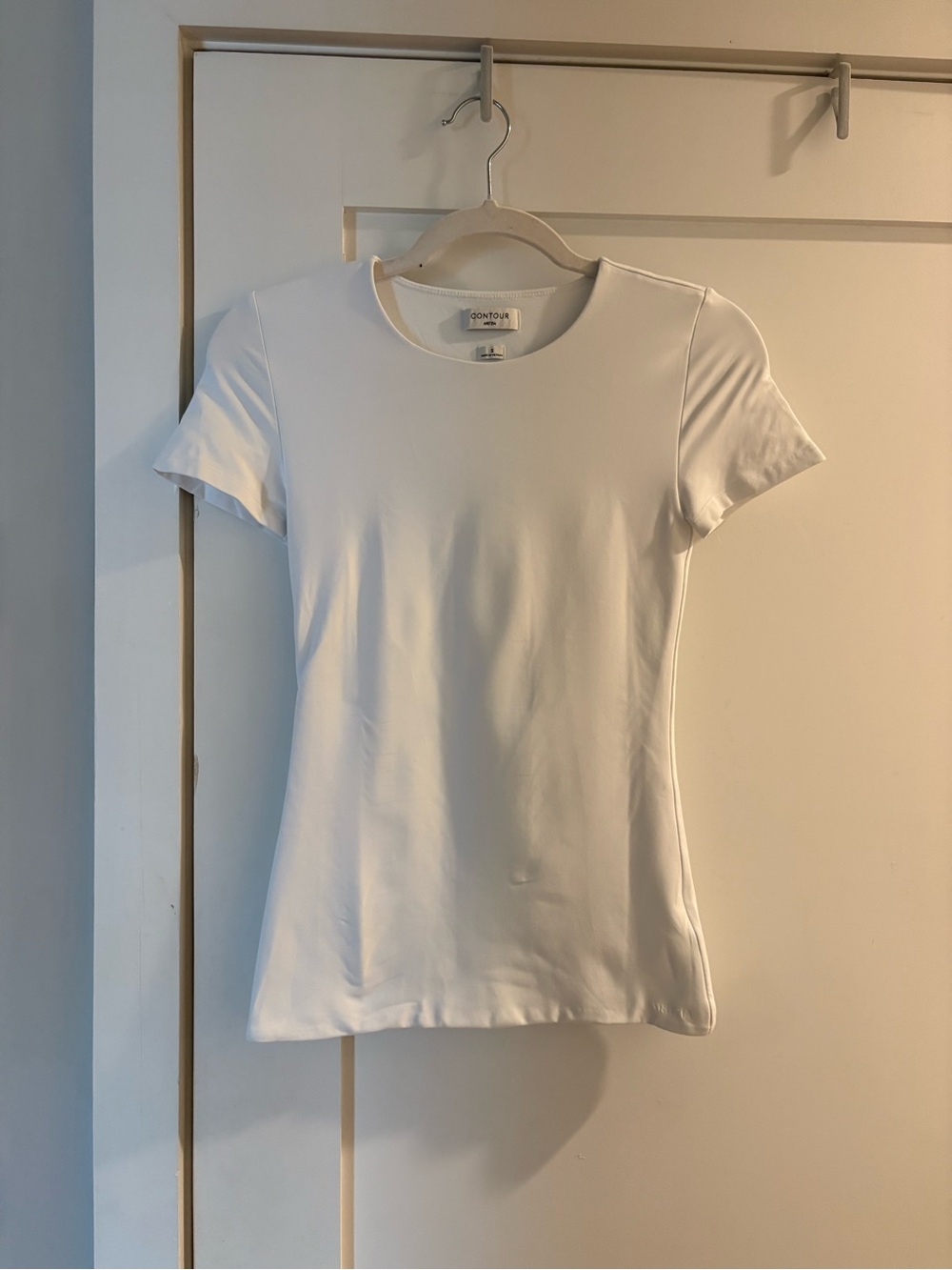 Aritzia Women's White Short Sleeve Crew Top